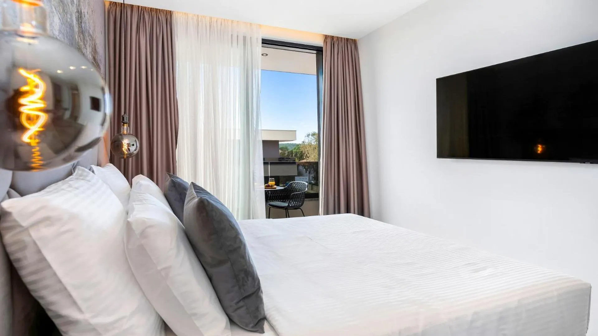 Fly Rooms Medulin - 50M From The Beach - New 2024 Croatia