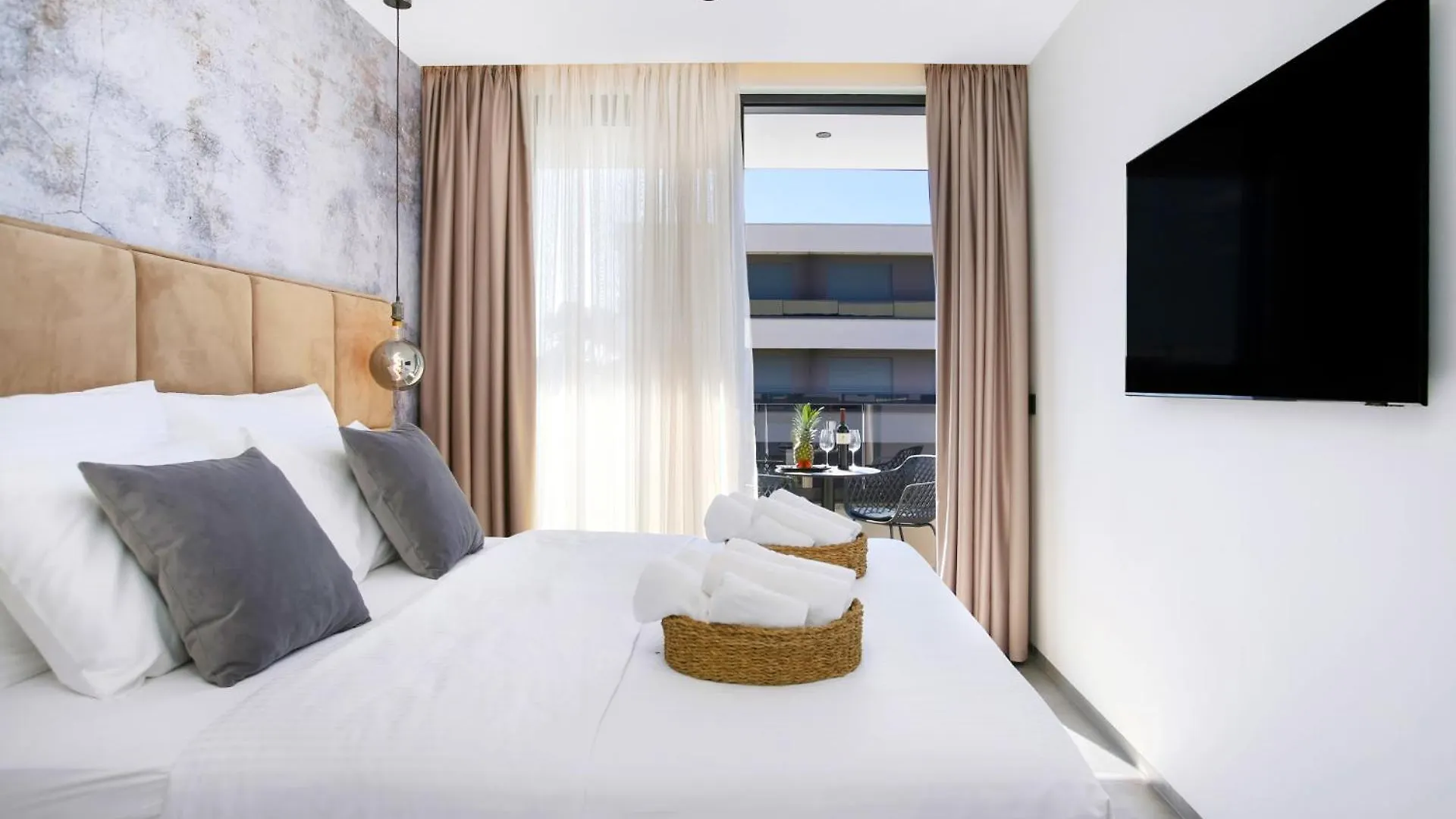 Fly Rooms Medulin - 50M From The Beach - New 2024 Gasthof