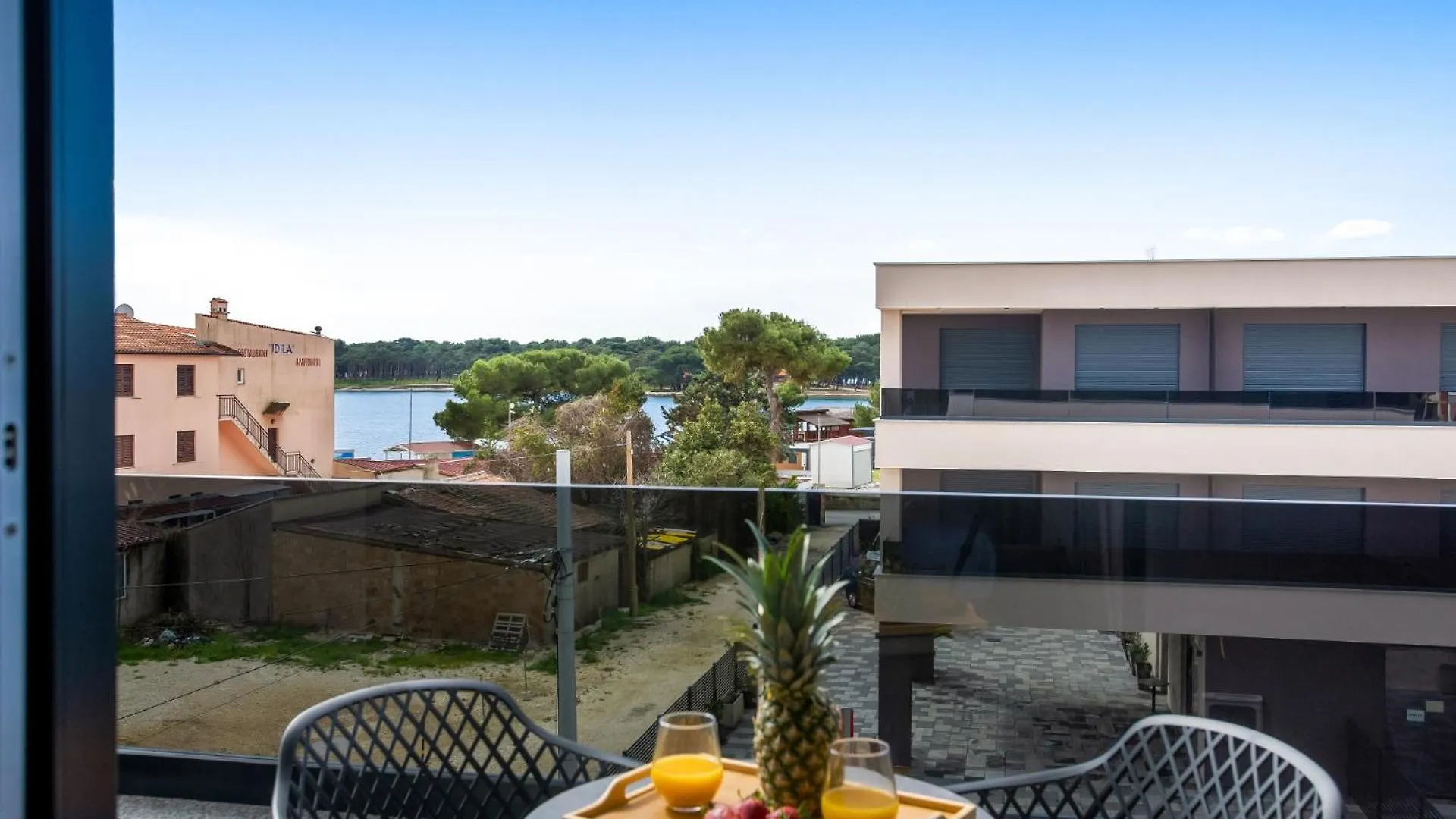 Gasthof Fly Rooms Medulin - 50M From The Beach - New 2024